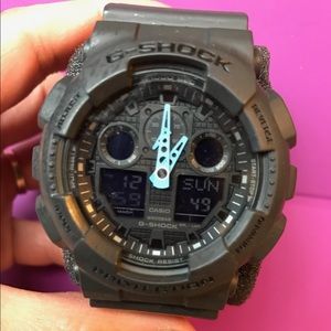 Men’s G-Shock watch